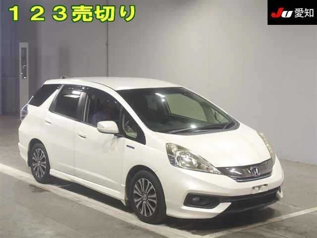 1035 Honda Fit shuttle GP2 2014 г. (JU Aichi)